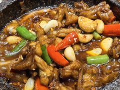 招牌石锅蛙-雨后行菜(报慈北路店)