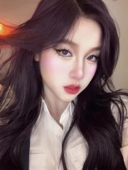 -IU潮牌·SALON
