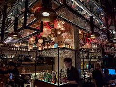 -FOUR PLAY BAR