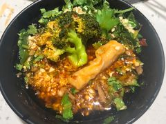 -钢管厂五区小郡肝串串香(奥克斯广场锦城万达店)