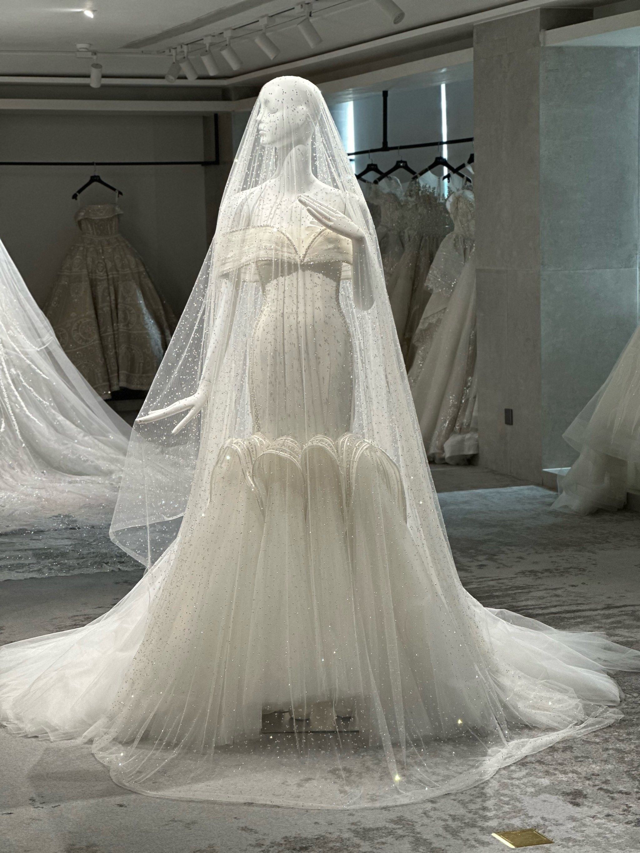 浪漫白婚纱挑选