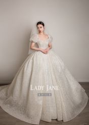 -Lady  Jane高端婚纱礼服馆