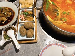 -野山舂·贵州现舂酸汤牛肉(民生路店)