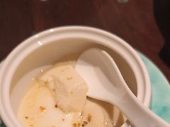 -泉畔人家·老济南经典鲁菜(大明湖店)