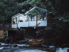 -安吉龙王山峡谷漂流