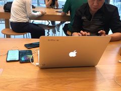 -Apple零售店(华贸购物中心店)