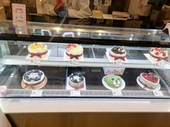 -花花卷卷·鲜食蛋糕(静安久光百货店)