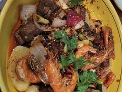 -休记光头香辣蟹干锅(绵竹店)