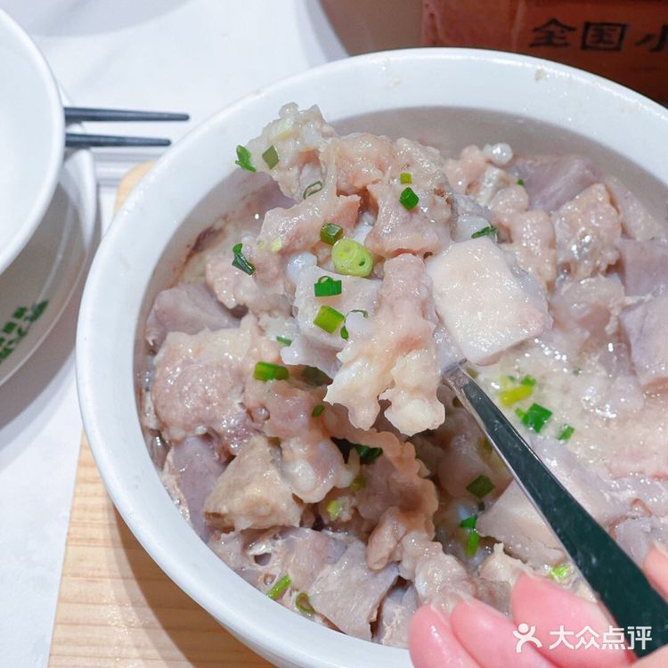 费大厨辣椒炒肉 | 小炒肉大王来上海啦[礼花]