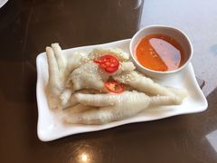 -Woeng Kee