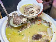 -霄汉牛三鲜湖北砂锅菜(万松园2店)