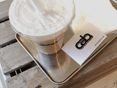 大红袍奶茶-cab意式gelato冰淇淋