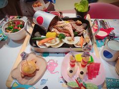 -水桶王国主题餐厅·聚会·生日派对·亲子活动·家庭套餐(亚龙湾希尔顿店)