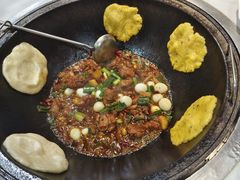 -鲁员外地锅鸡地锅鱼(古墩路店)