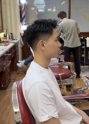 -BarberKiNG男士理发馆Barbershop