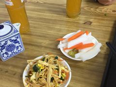 -马德元纯汤牛肉面(太奥广场店)