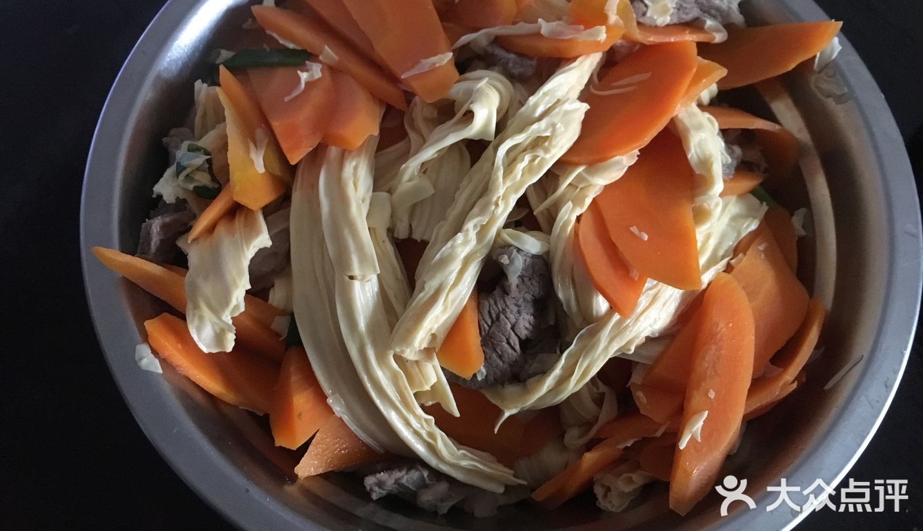大杂烩丰富色彩的炒罗汉肉