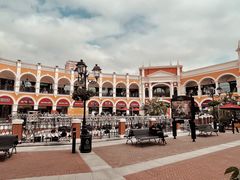 -佛罗伦萨小镇广佛名品奥特莱斯(疏港路店)