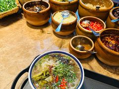 -云阿蛮云南生烫牛肉米线(奉贤路店)