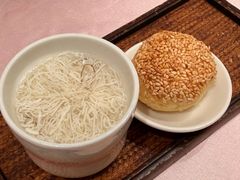 文思豆腐配蟹壳黄-江南灶中餐厅(南京香格里拉店)
