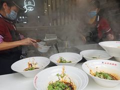 -钟方模白家肥肠粉(春熙店)