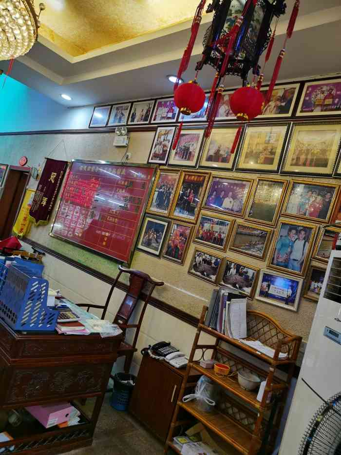 香港齿留香(勒流总店)-"[薄荷]环境:在富安工业区那里 大马路旁.