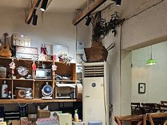 -猫爷的腔调·黔小馆(交大医学住宅区店)