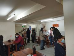 大堂-宝瑞门钉肉饼店