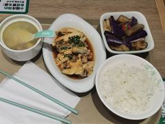 -老乡鸡(融科天地店)