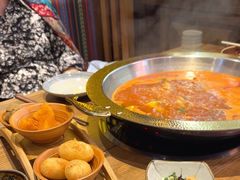 -野山舂·贵州现舂酸汤牛肉(东山店)