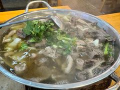 -谢老五跷脚牛肉·非遗传承店