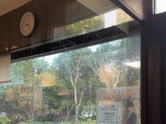 -必胜客(宝杨路宅急送店)