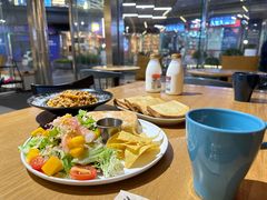 -HELLO 27 意面·沙拉·帕尼尼