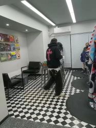 -15C7 男士理发馆 烫染专业店