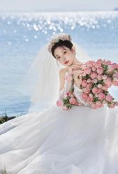 -喜爱高定婚纱摄影