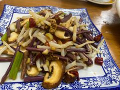 武当地三鲜-老味道1992(武当山店)