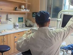 -上海仁爱医院口腔科 · 种植