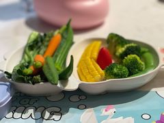 -水桶王国主题餐厅·聚会·生日派对·亲子活动·家庭套餐(亚龙湾希尔顿店)