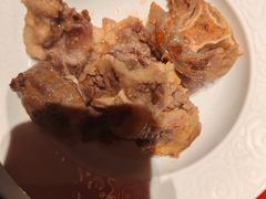 -左庭右院鲜牛肉火锅黑金店(陆家嘴中心店)
