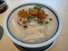 金牌艇仔粥-香港池仔记肠粉王(博多新记襄阳南路店)