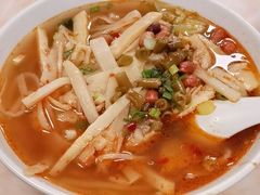 酸辣笋尖米粉-卓雅桂林米粉