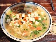 -蓝田九大碗民俗食府(蓝田店)