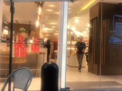 门面-奈雪的茶(华侨城创意园店)