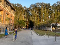 -广东外语外贸大学(白云山校区)