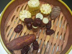 -忆江南·临江鱼馆