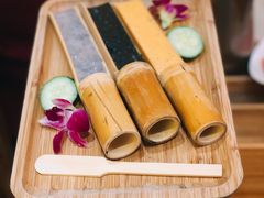 丸滑三样-巴奴毛肚火锅(大剧院店)