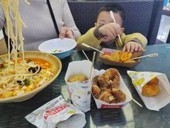 -奎屯友好时尚购物中心