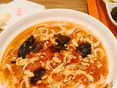 -顺溜·手工刀削面·黑金店(铜锣湾店)