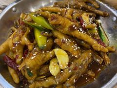 干锅姜辣凤爪-江城燕子大排档(江汉路步行街店)