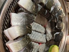 -围炉肉舍丹东海鲜烤肉·烤活鳗(步行街店)